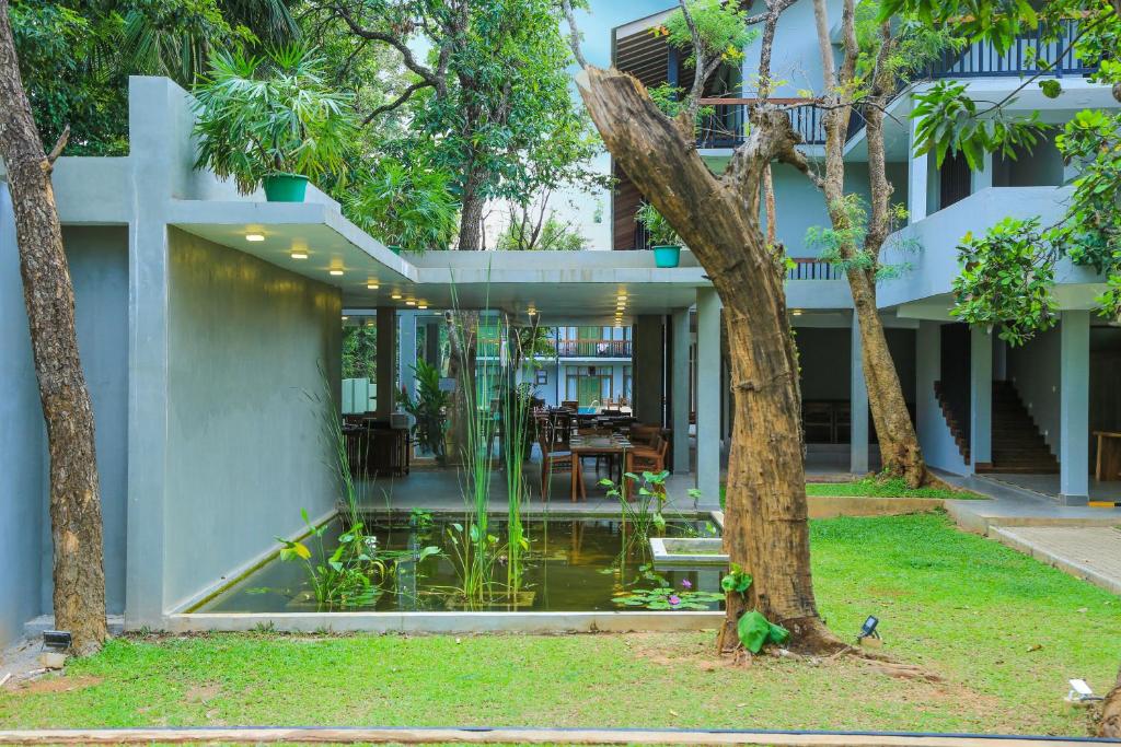 Embark on a 9 Night journey through the heart of Sri Lanka, Discovering Captivating Cities and Cultural Wonders. Priced at just £1799pp