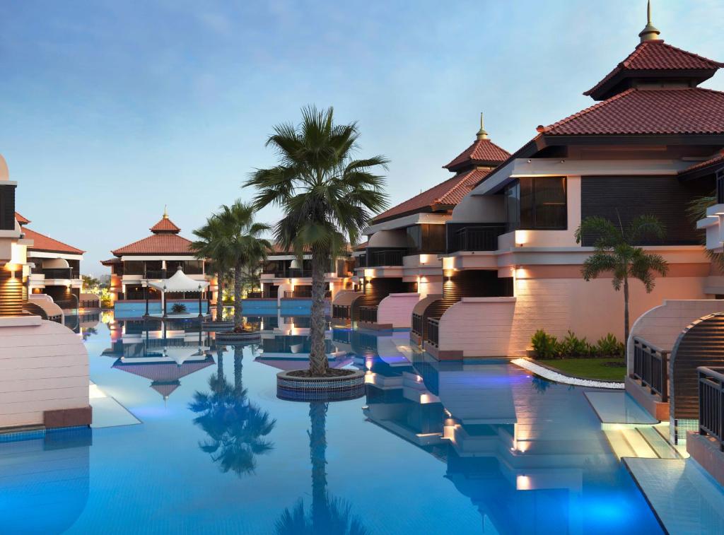 3 Nights in Anantara The Palm – A Family Escape! price starting from £2,299/per family