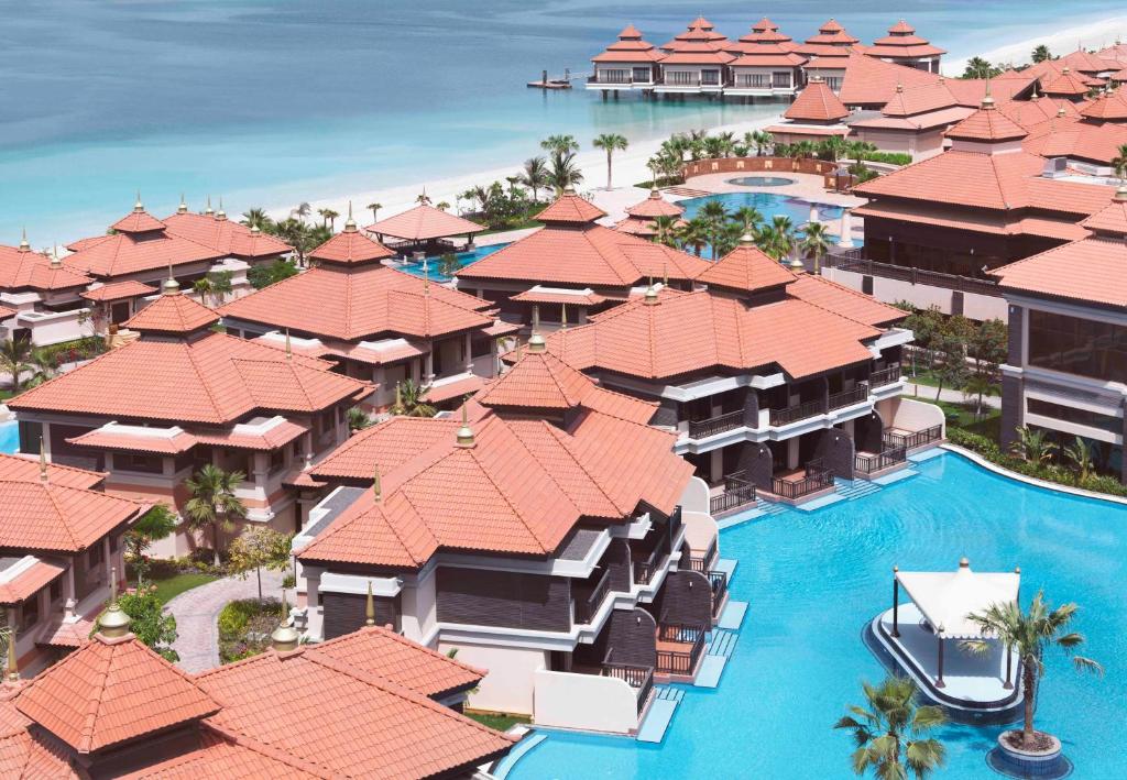 3 Nights in Anantara The Palm – A Family Escape! price starting from £2,299/per family