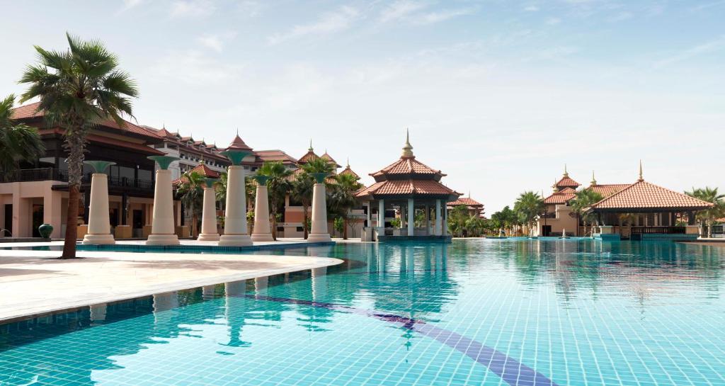 3 Nights in Anantara The Palm – A Family Escape! price starting from £2,299/per family