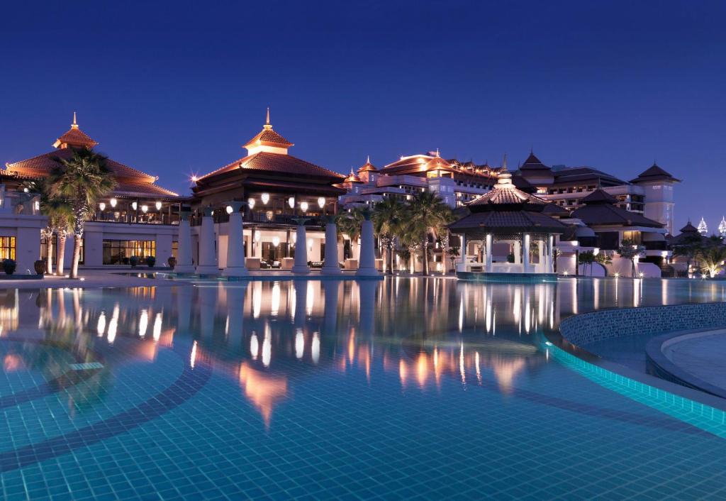 3 Nights in Anantara The Palm – A Family Escape! price starting from £2,299/per family