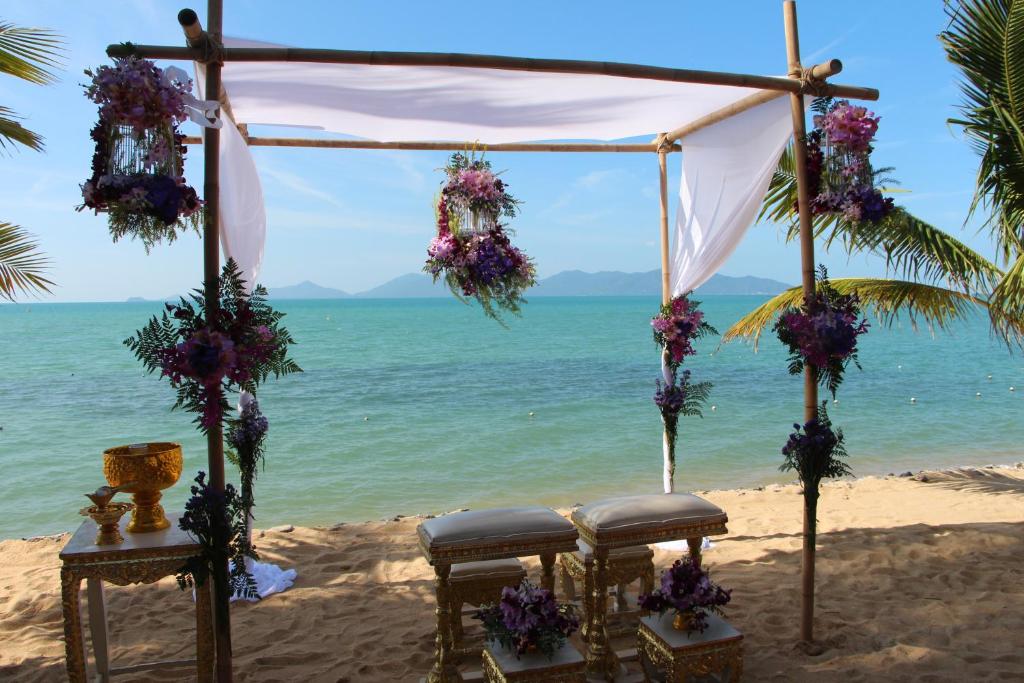 PHUKET KHAO LAK KOH YAO NOI KRABI 28 NIGHTS FROM £1,849PP £49PP DEPOSIT 4 TOP-RATED RESORTS • FLIGHTS • TRANSFERS • BAGGAGE INCLUDED