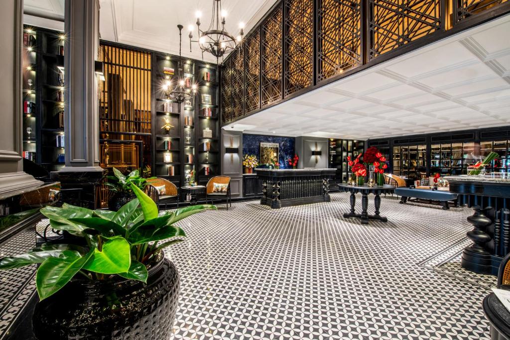 14 NIGHTS Vietnam & Thailand Luxury Escape All ground & ferry transfers Included Price starting FROM JUST £1,999/pp