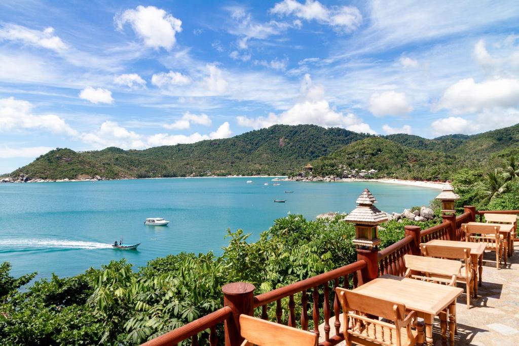 10 Nights Escape to Paradise: Unforgetable Full Moon Party Getaway in Koh Samui & Koh Phangan! For just £1,399pp!