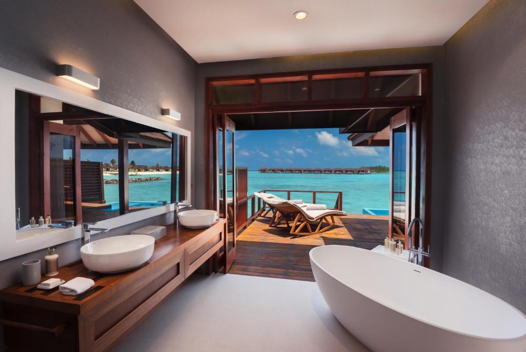 Ignite romance with a 10 Nights Stay at Varu by Atmosphere Water Villa with Pool Maldives and Fairmont Palm Dubai