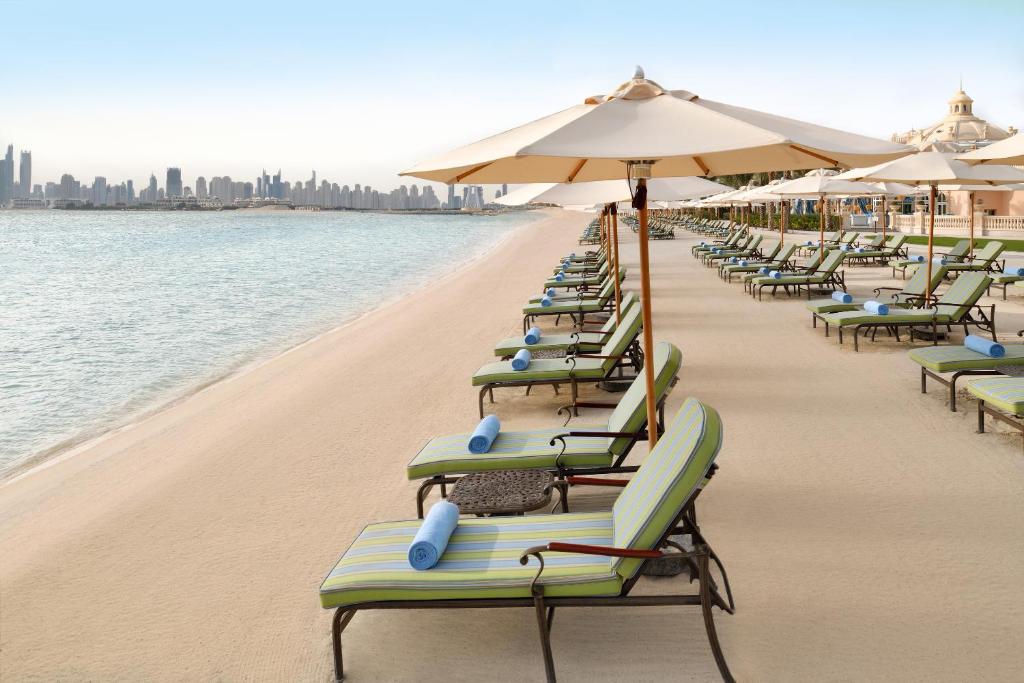 Unwind in Style and absolute Luxury at Raffles the Palm – 3 Nights with Half Board experience