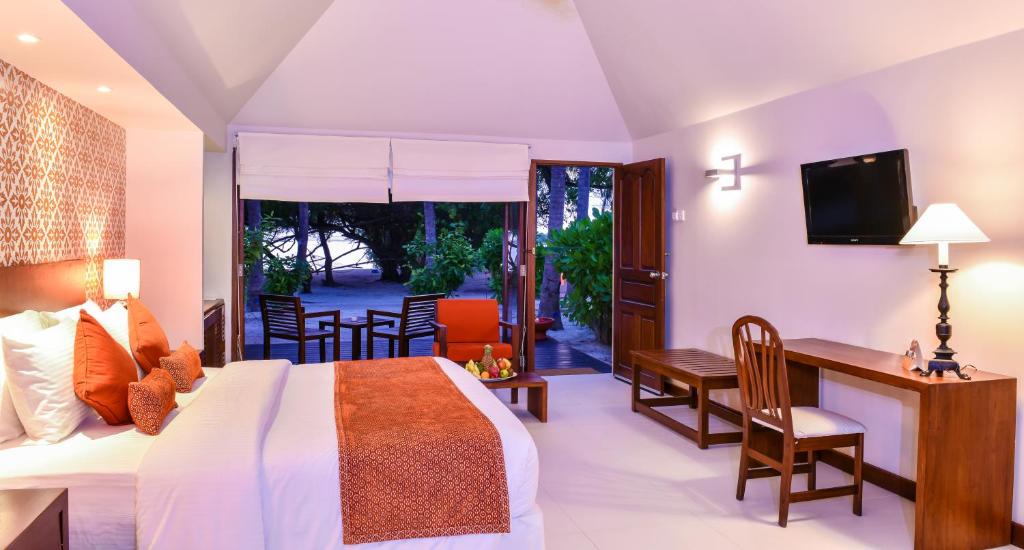 Dream Maldives Getaway: 7 Nights Adaaran Select Hudhuranfushi All Inclusive Premium Combined Return Speedboat Transfer included Price starting from £1,599pp