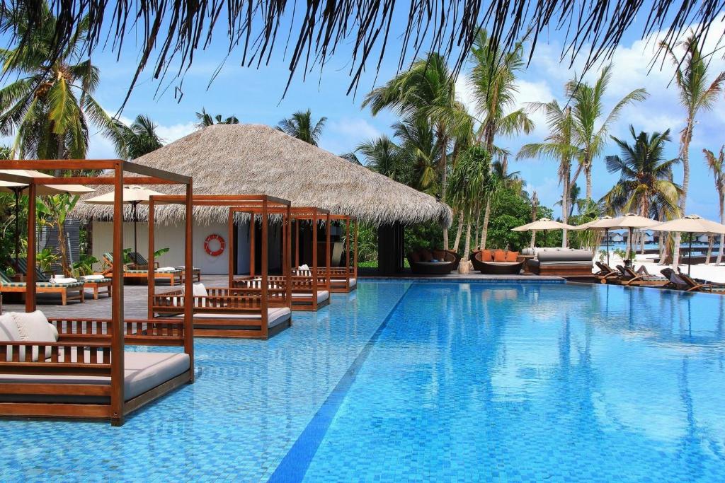 Take advantage of a 40% discount on a trip to the opulent Maldives