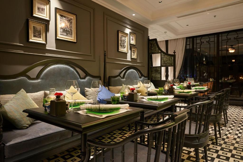 14 NIGHTS Vietnam & Thailand Luxury Escape All ground & ferry transfers Included Price starting FROM JUST £1,999/pp