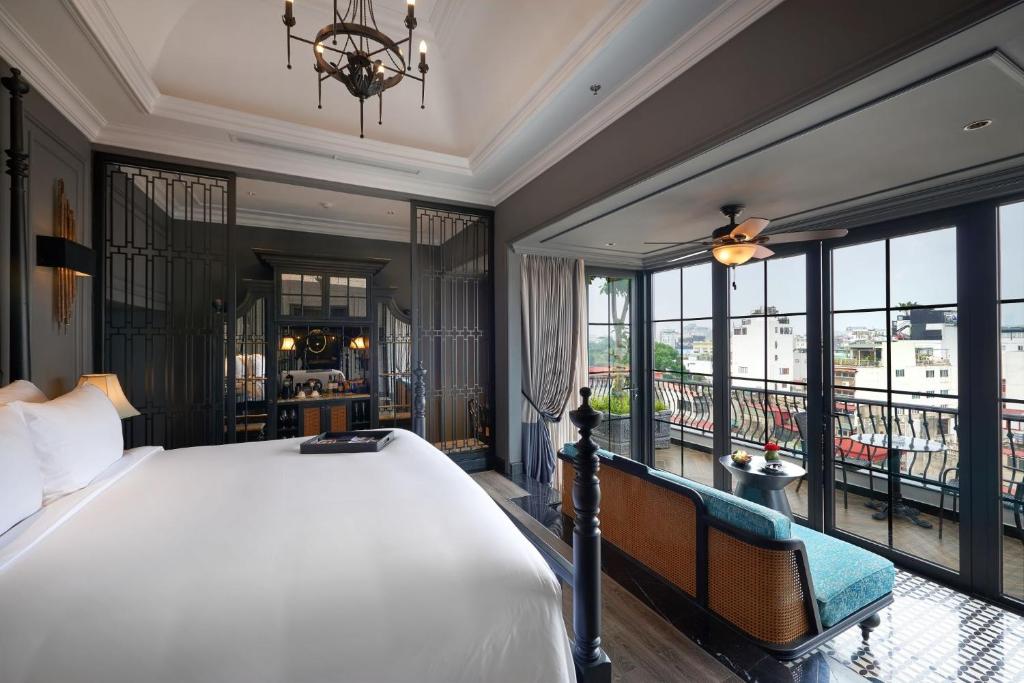 14 NIGHTS Vietnam & Thailand Luxury Escape All ground & ferry transfers Included Price starting FROM JUST £1,999/pp