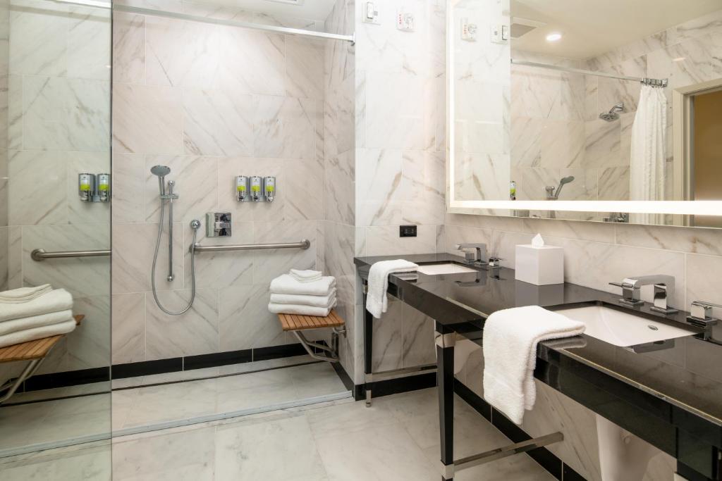 Triple Centre Holiday Deal | New York + Las Vegas + San Francisco