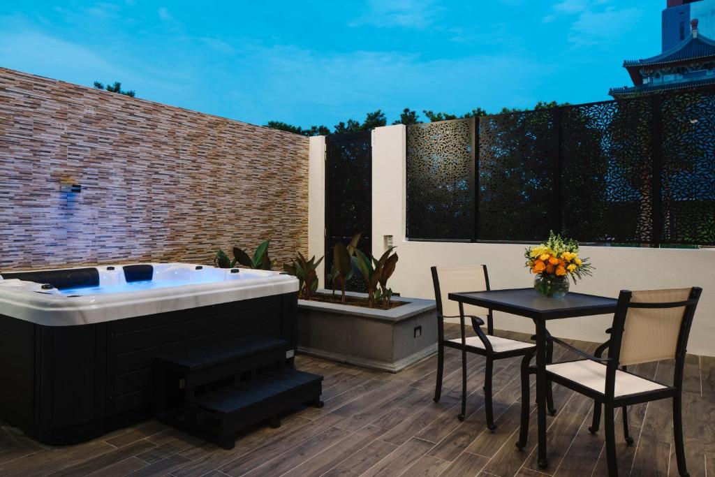 Triple Destination Holiday Deal || Dubai + Bali + Singapore