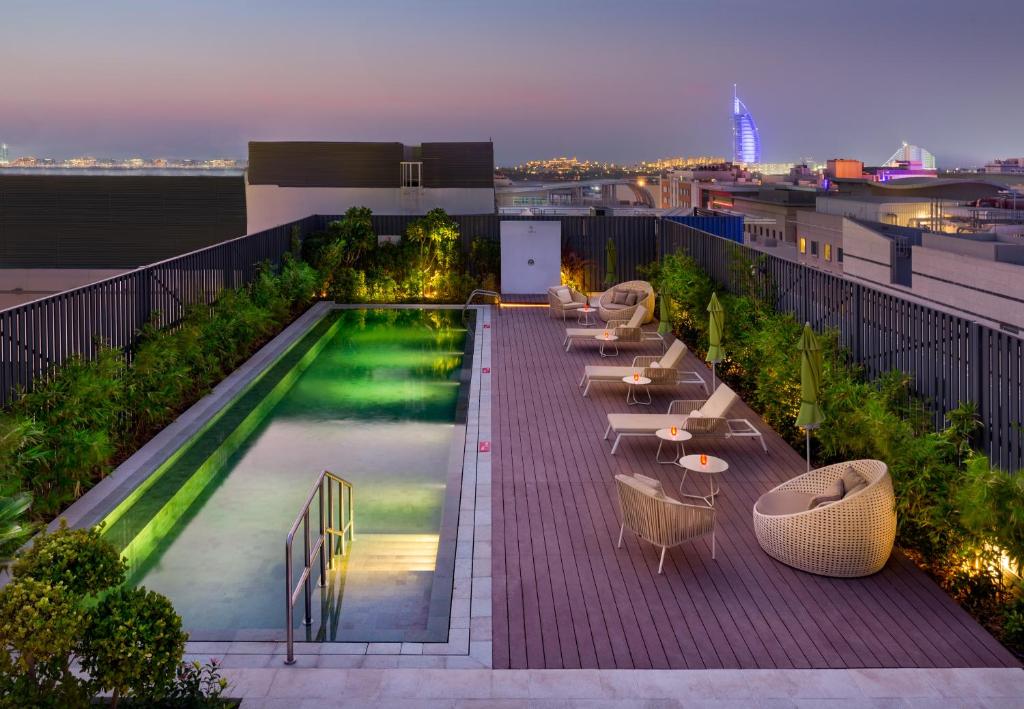 Embark on a 14 Night Journey through Dubai, Bangkok, Singapore & Bali Just £1599pp