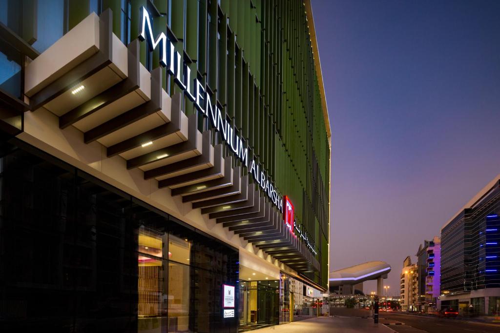 Embark on a 14 Night Journey through Dubai, Bangkok, Singapore & Bali Just £1599pp