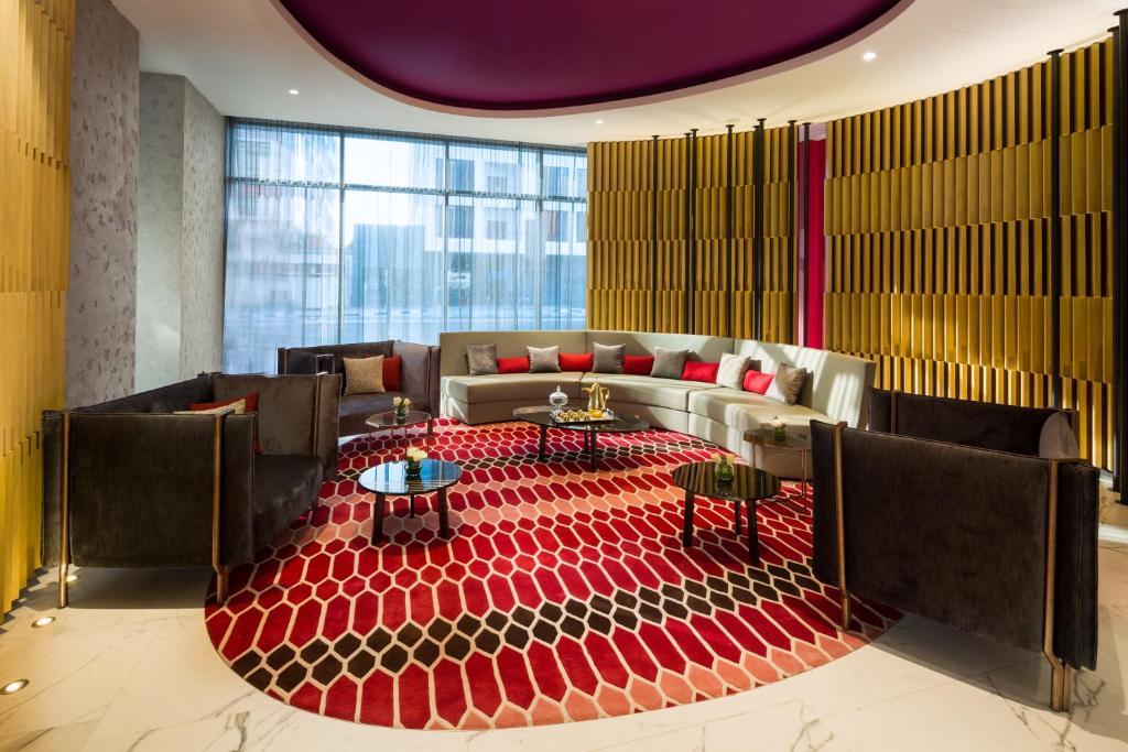 Embark on a 14 Night Journey through Dubai, Bangkok, Singapore & Bali Just £1599pp