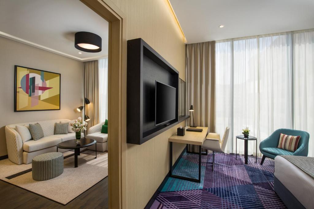 Embark on a 14 Night Journey through Dubai, Bangkok, Singapore & Bali Just £1599pp