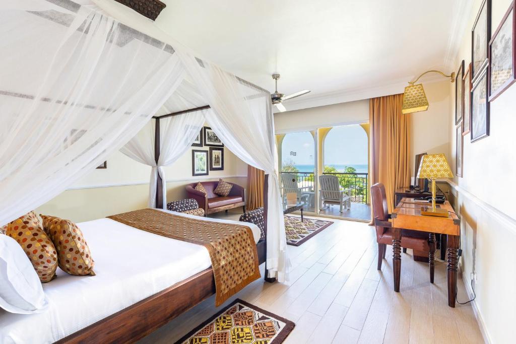 TANZANIA SAFARI (TARANGIRE & NGORONGORO) + ZANZIBAR BEACH – 10 NIGHTS FROM £2,799pp