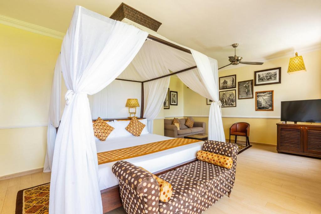TANZANIA SAFARI (TARANGIRE & NGORONGORO) + ZANZIBAR BEACH – 10 NIGHTS FROM £2,799pp
