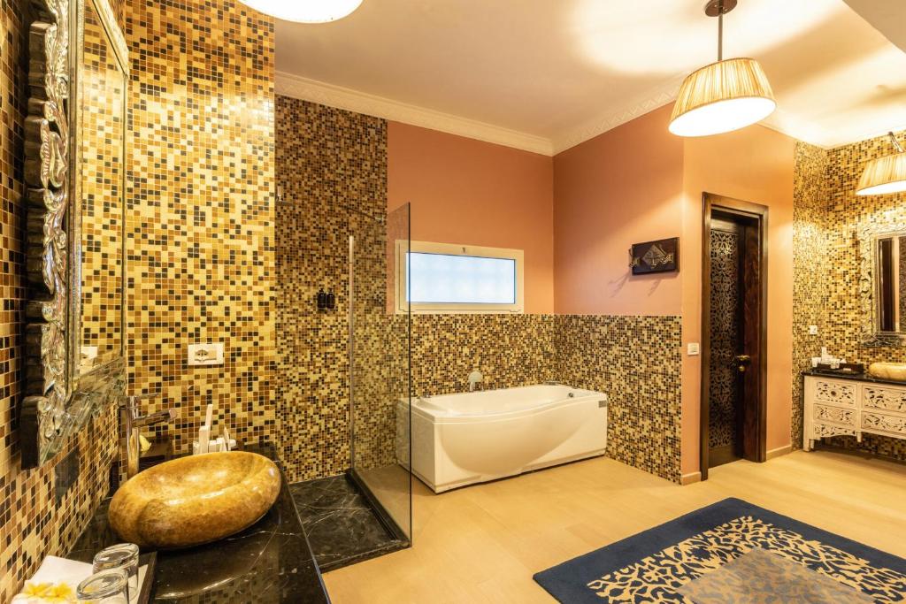 TANZANIA SAFARI (TARANGIRE & NGORONGORO) + ZANZIBAR BEACH – 10 NIGHTS FROM £2,799pp