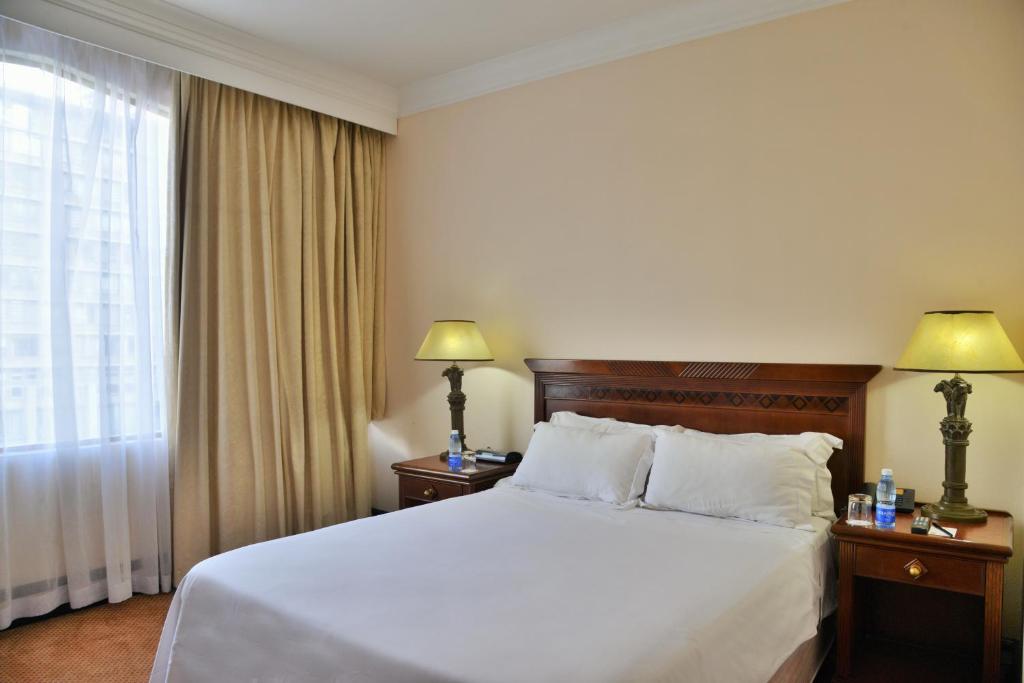 14 NIGHTS. BIG 5. PRIVATE PLUNGE POOL. WHITE-SAND BEACHES. £6,599 PER COUPLE.