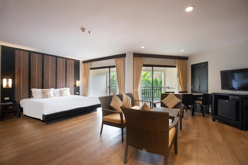 10 Nights Holiday at Deevana Resort & Spa Patong and Graceland Beach Resort Khao Lak