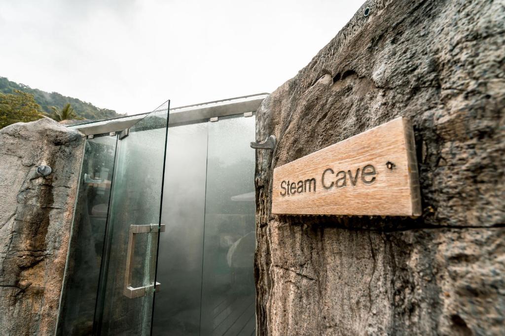 12 NIghts Holiday Deal at Koh Yao, Krabi & Bangkok with Breakfast