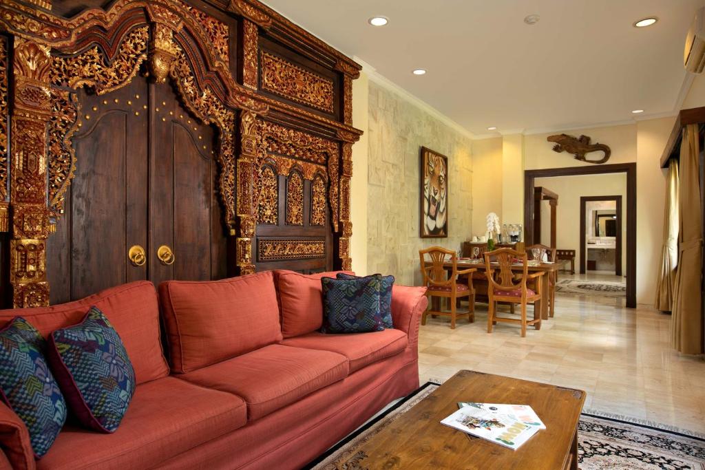 Enjoy the best of each Destination-Kuala Lumpur, Singapore, Bali & Ubud in a 12 Night Journey with flights and transfers