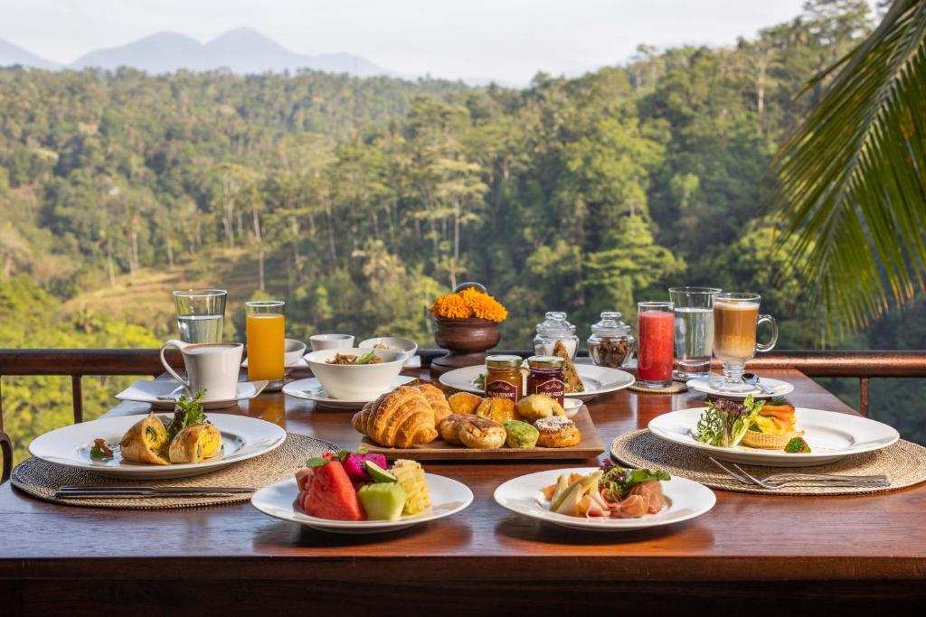 Enjoy the best of each Destination-Kuala Lumpur, Singapore, Bali & Ubud in a 12 Night Journey with flights and transfers