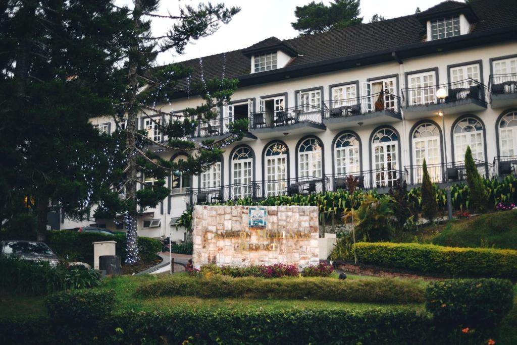 10 NIGHTS. 4 WORLDS. Kuala Lumpur → Cameron Highlands → Banjaran → Penang. price starting from £1,350PP