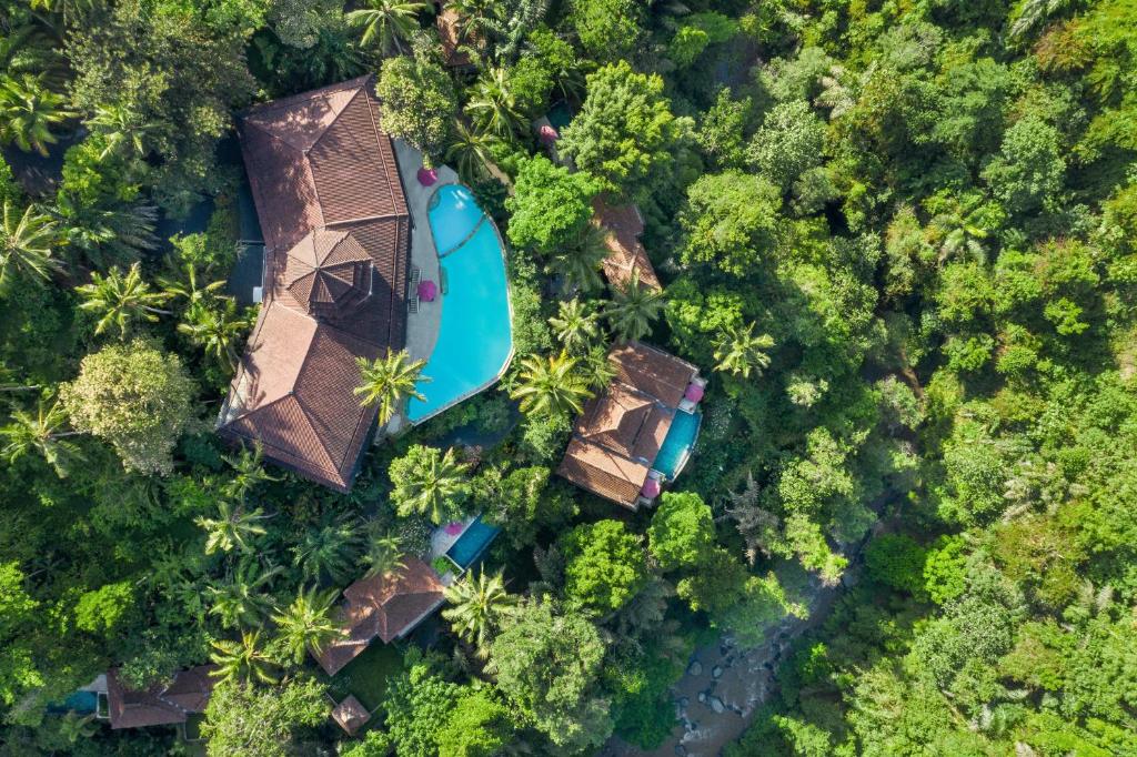 Enjoy the best of each Destination-Kuala Lumpur, Singapore, Bali & Ubud in a 12 Night Journey with flights and transfers