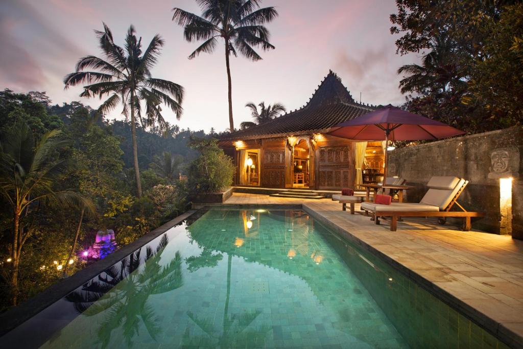 Enjoy the best of each Destination-Kuala Lumpur, Singapore, Bali & Ubud in a 12 Night Journey with flights and transfers