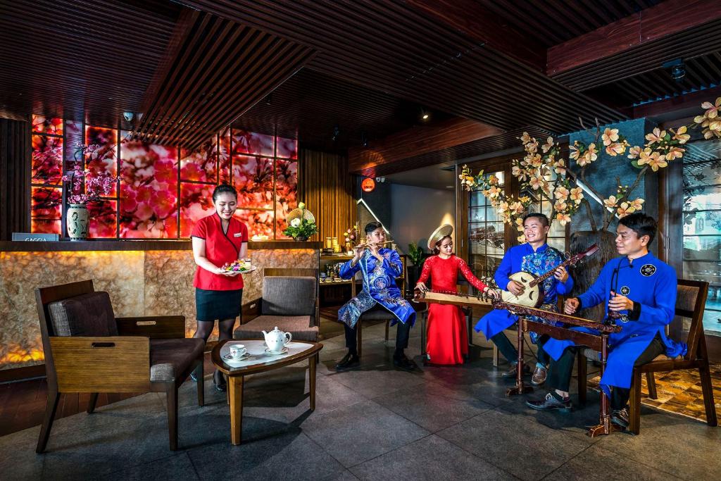 Discover the best of Vietnam and Cambodia with 12 nights of luxury for £1549pp – Silverland Sakyo, Dusit Princess Moonrise & White Mansion Legend await – accommodation and transfers included