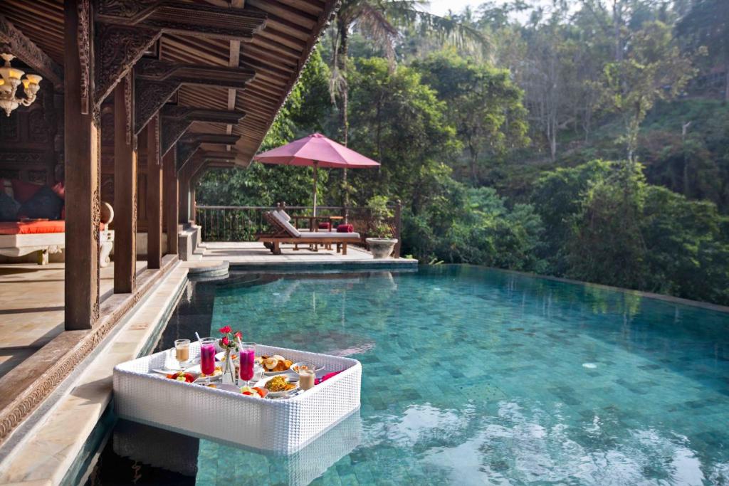 Enjoy the best of each Destination-Kuala Lumpur, Singapore, Bali & Ubud in a 12 Night Journey with flights and transfers
