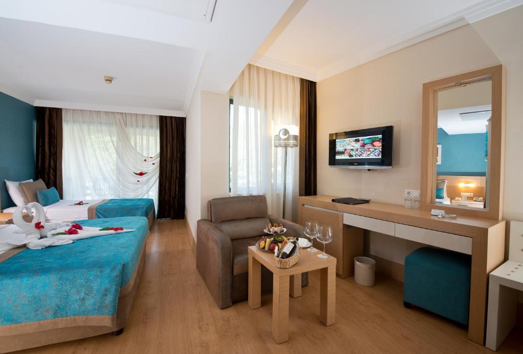 Multi-Destination Holiday Deal || Antalya + Istanbul