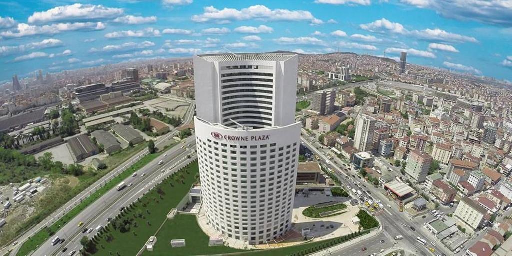25% and explore the Marvelous Istanbul and Maldives