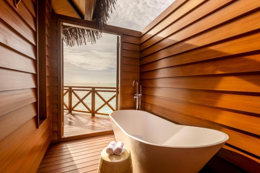 10 Nights Holiday at Mercure Maldives Koddoo & Jumeirah Zabeel Saray with All Inclusive