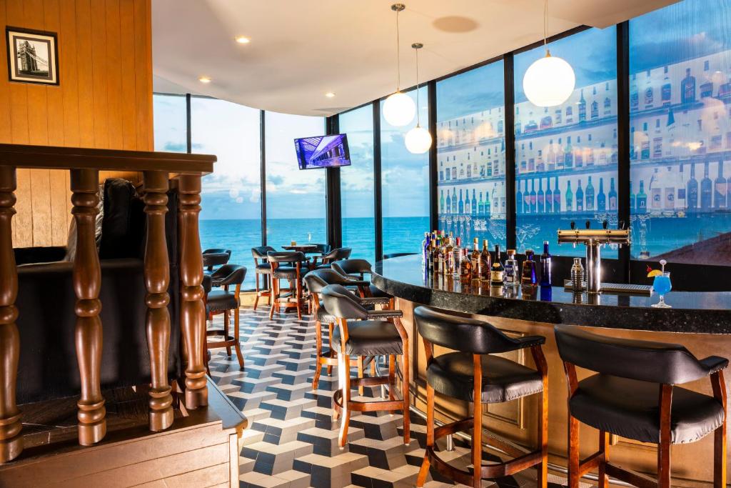 10 Nights Holidat at Cancun & Las Vegas with Standard room