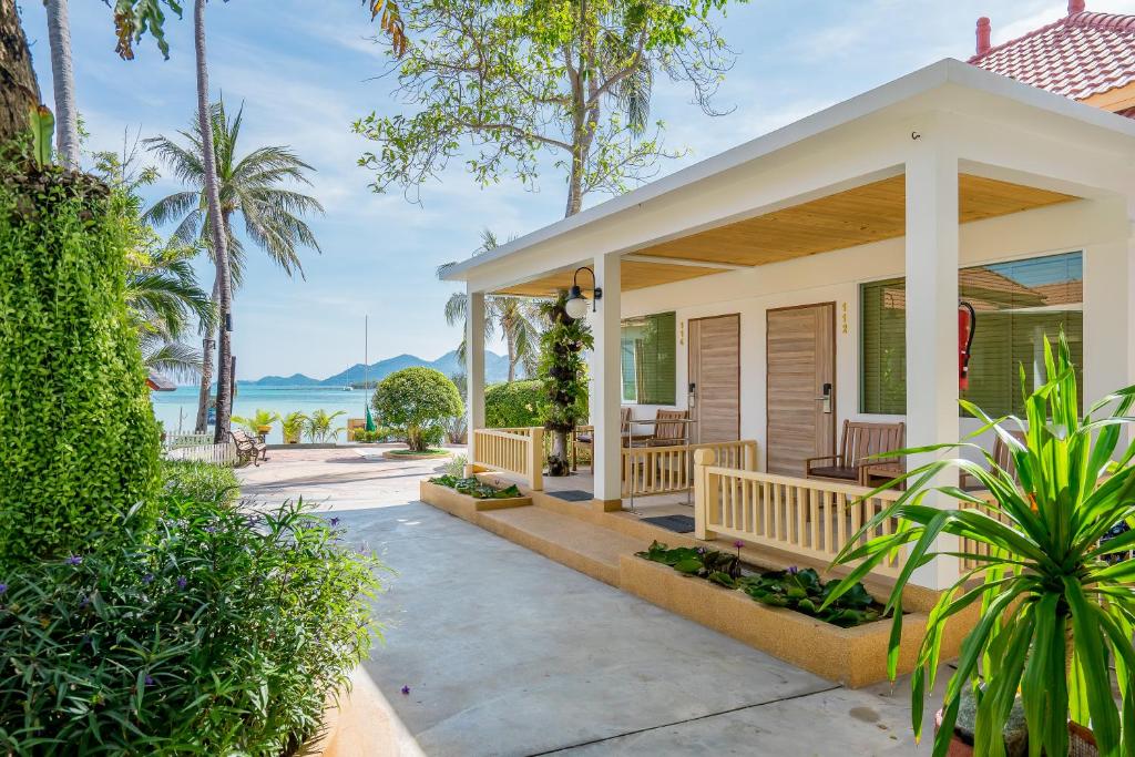 12-Night Multi-Center Thailand Escape! covering Bangkok, Koh Samui & Phuket! price starting from £1,299/PP