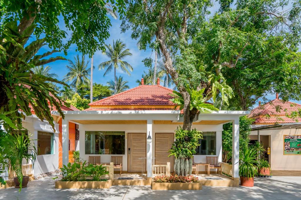 12-Night Multi-Center Thailand Escape! covering Bangkok, Koh Samui & Phuket! price starting from £1,299/PP