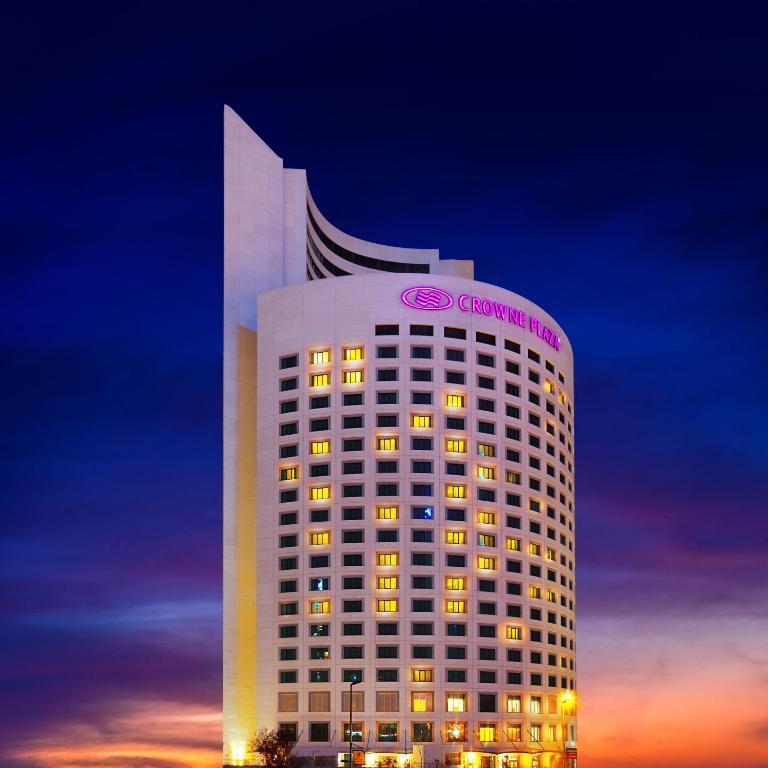 25% and explore the Marvelous Istanbul and Maldives