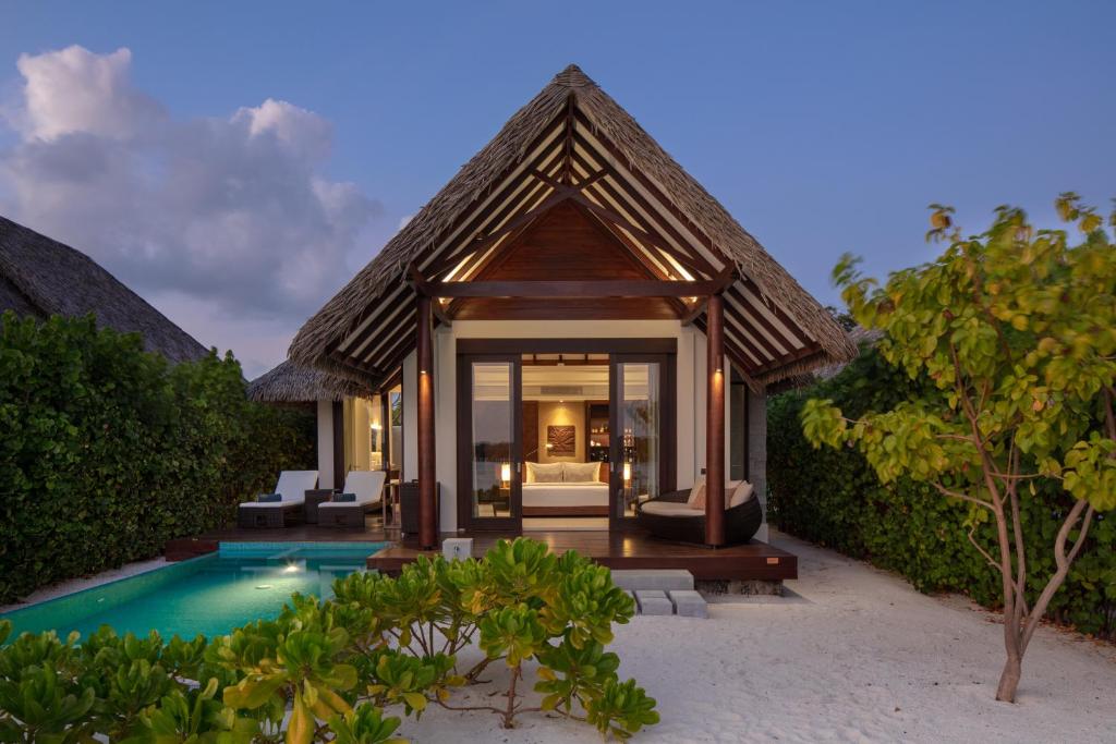10 Nights Holiday at Heritance Aarah & Caesar Palace Dubai with Ocean Villa