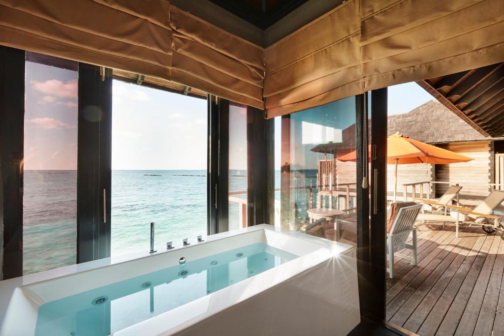 14 Nights All Inclusive Holiday Offer || 35% off Sun Siyam Iru Fushi