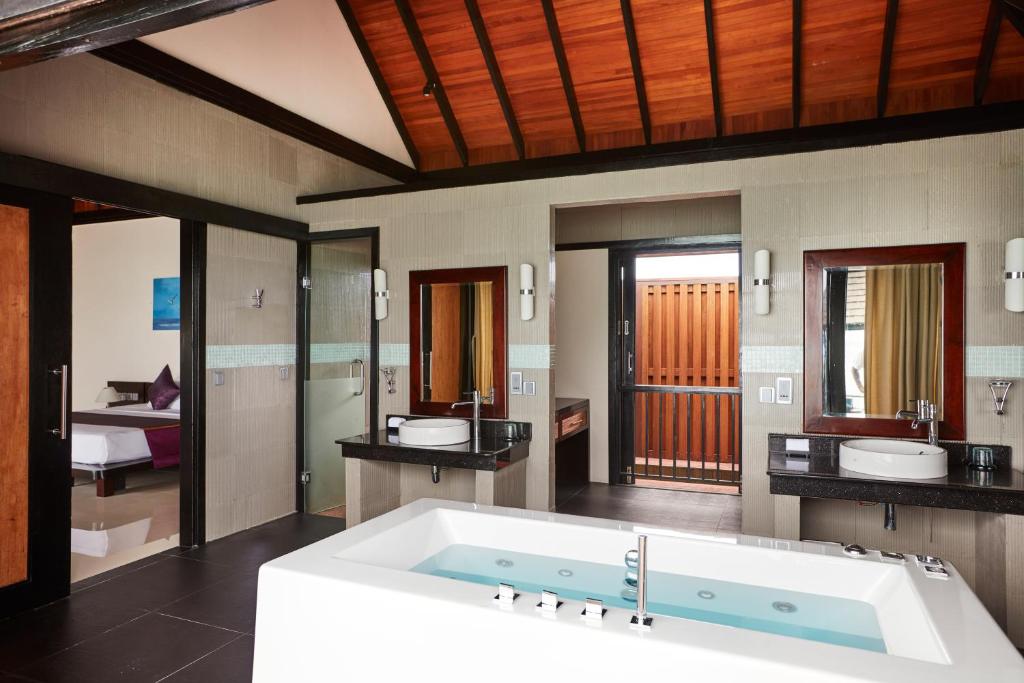 14 Nights All Inclusive Holiday Offer || 35% off Sun Siyam Iru Fushi