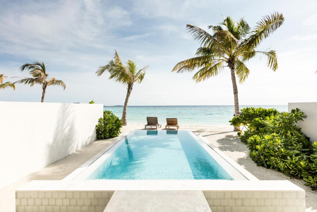 Family, Deal Extravaganza: 07 Nights Stay at Grand Water Villa Maldives for (2 Adults + 2 Kids up to 14.99 years),w/flights and transfers