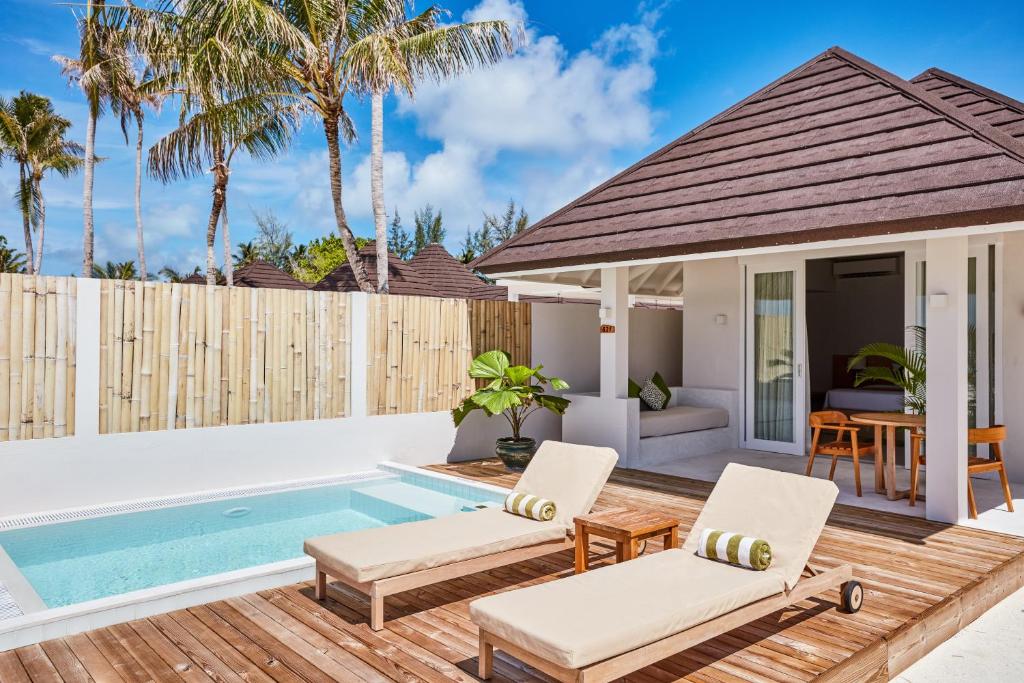 Family, Deal Extravaganza: 07 Nights Stay at Grand Water Villa Maldives for (2 Adults + 2 Kids up to 14.99 years),w/flights and transfers