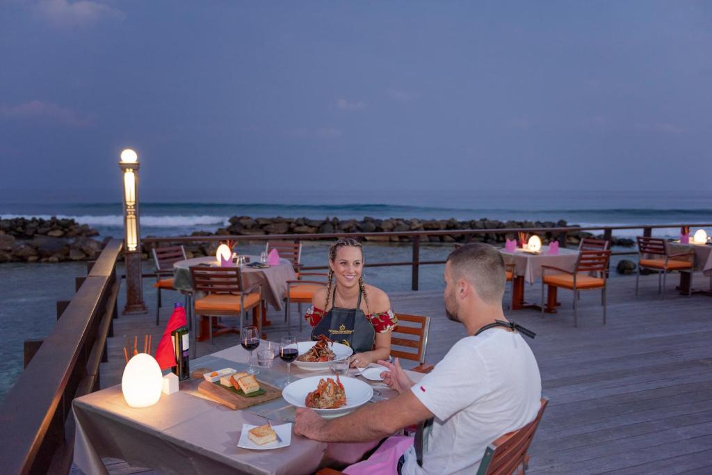 10 Nights of Indulgence and Relaxation in Abu Dhabi and the Maldives