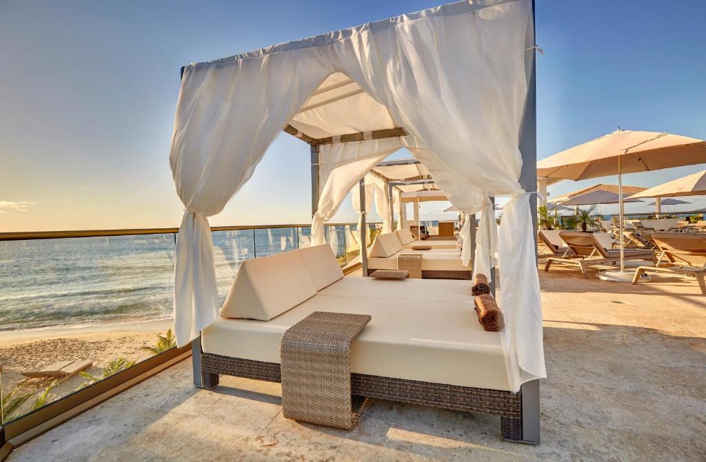 New York to Grenada: “9 Nights of City Lights and Island Paradise” with All Inclusive