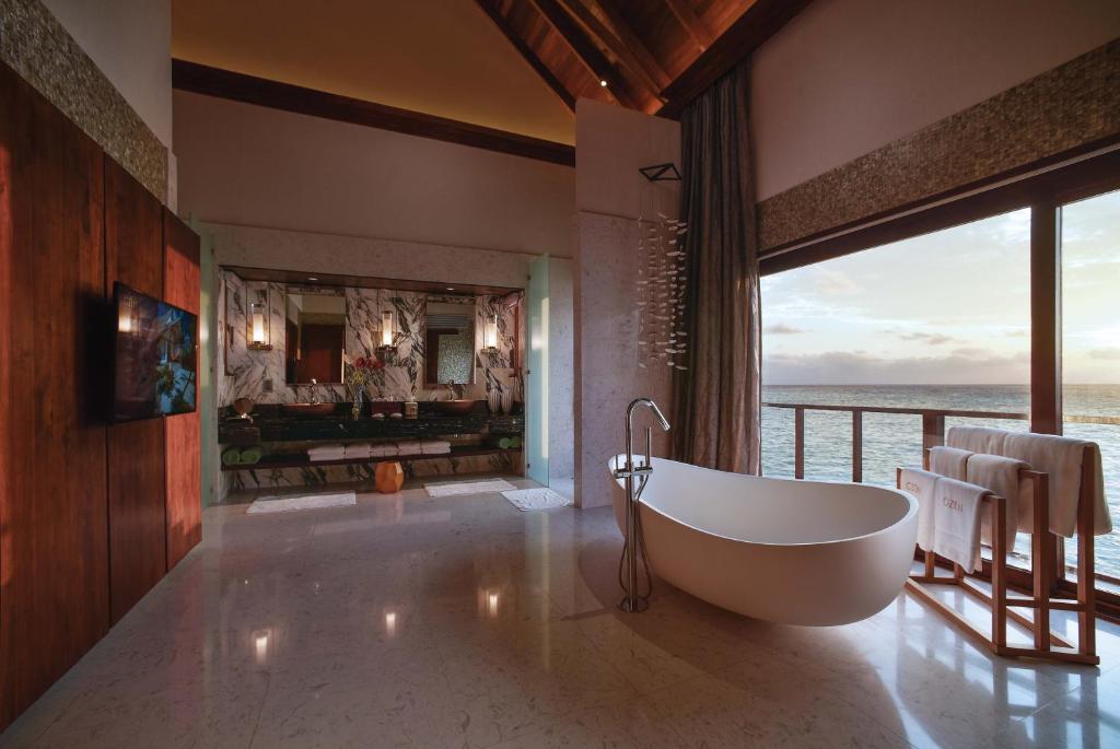 07 Nights of Luxury Holiday in Ozen Life Madhoo with Wind Villa