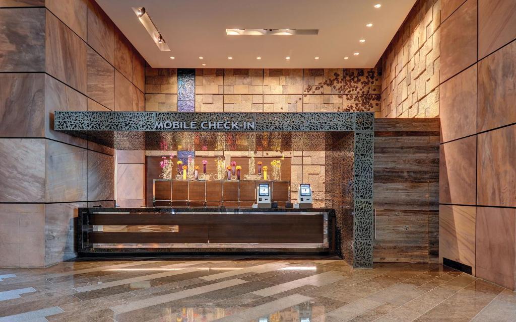 “Double Delight: 10 Nights in Las Vegas & Cancun – A Perfect Fusion of Entertainment and Tropical Paradise” Starting fr. £1999 PP