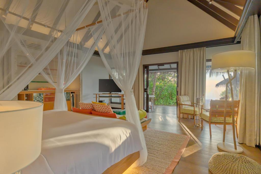 07 Nights of Luxury Holiday in Ozen Life Madhoo with Wind Villa